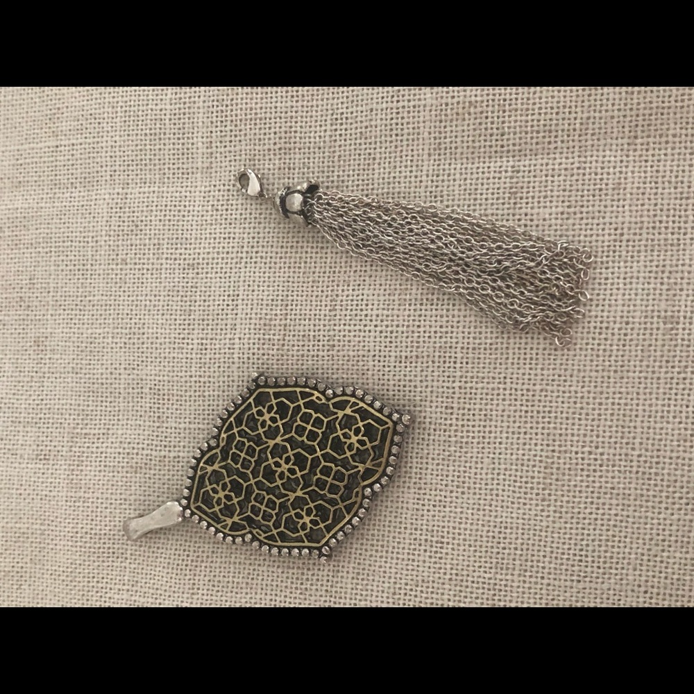 Premier Designs Monaco Enhancer Pendent